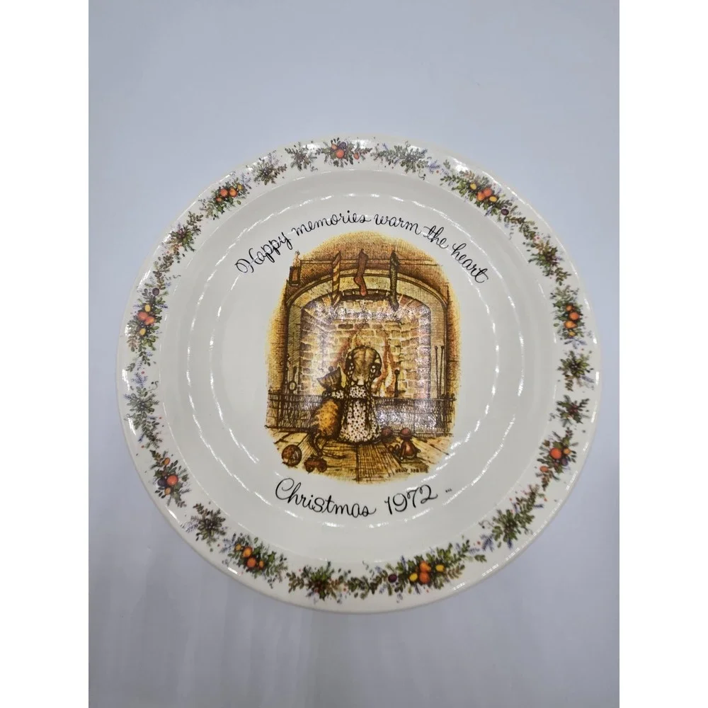 Holly Hobbie Plate Christmas 1972‎ Happy Memories Commemorative Edition 10-1/8